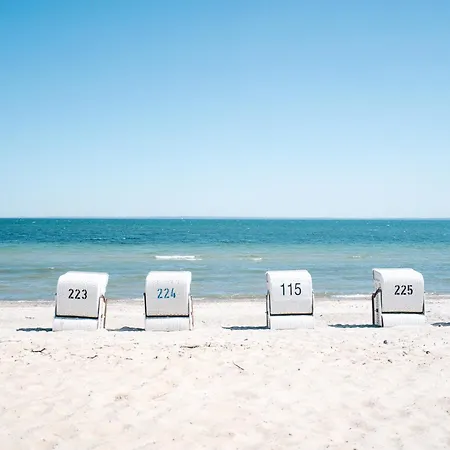Semesterbostad Strandpark H082